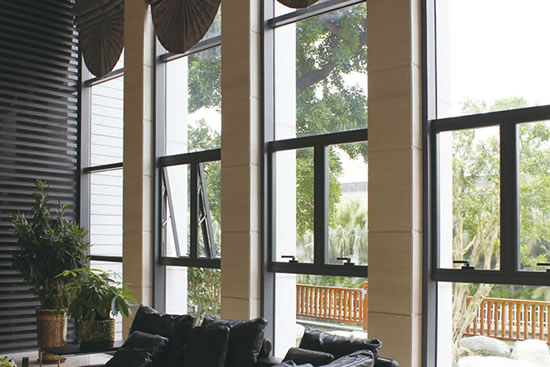 100807五金配件就是門窗的心臟——這些選購(gòu)門窗的門道你知道多少？